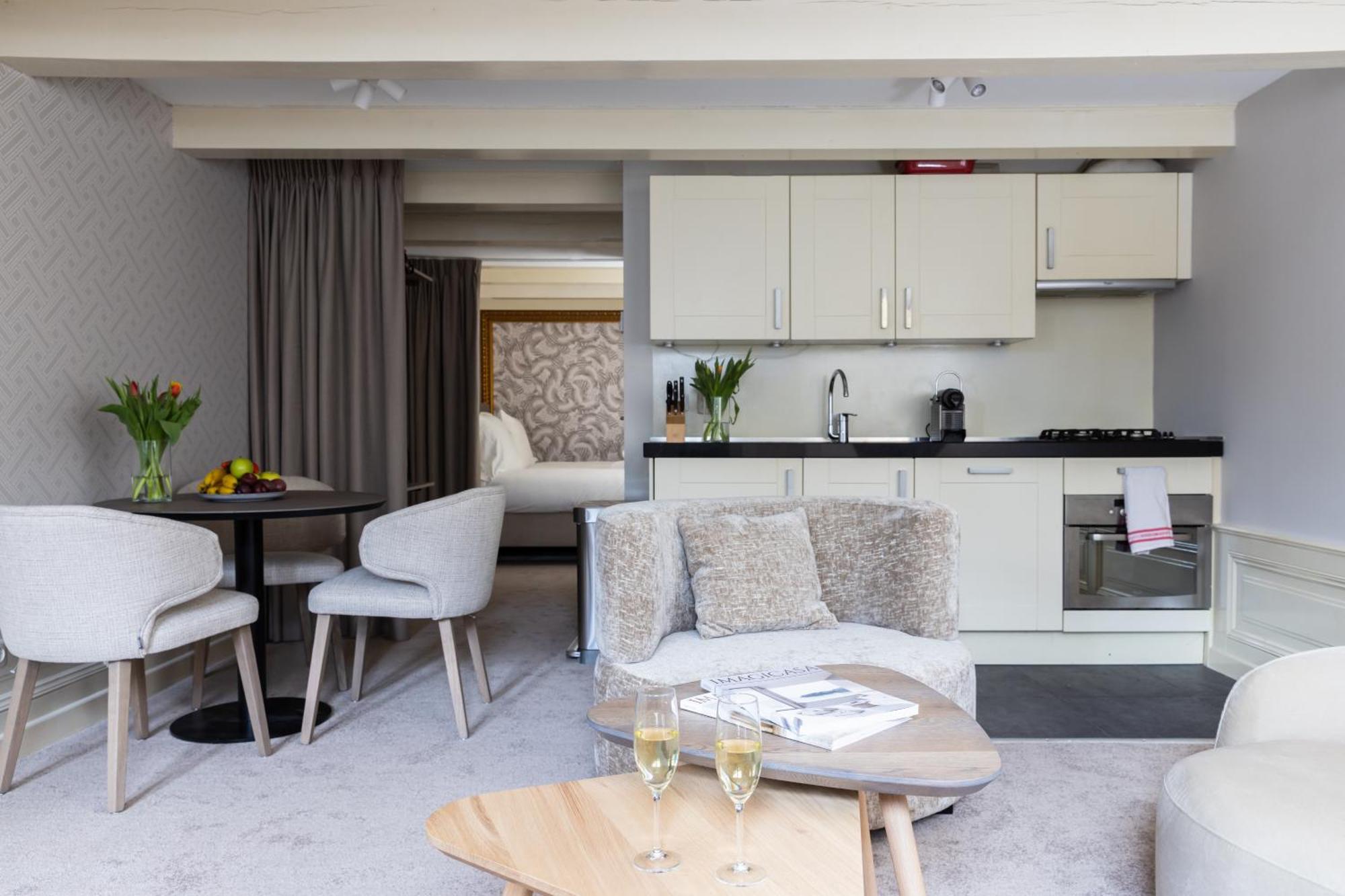 Amsterdam Canal Suites Bagian luar foto