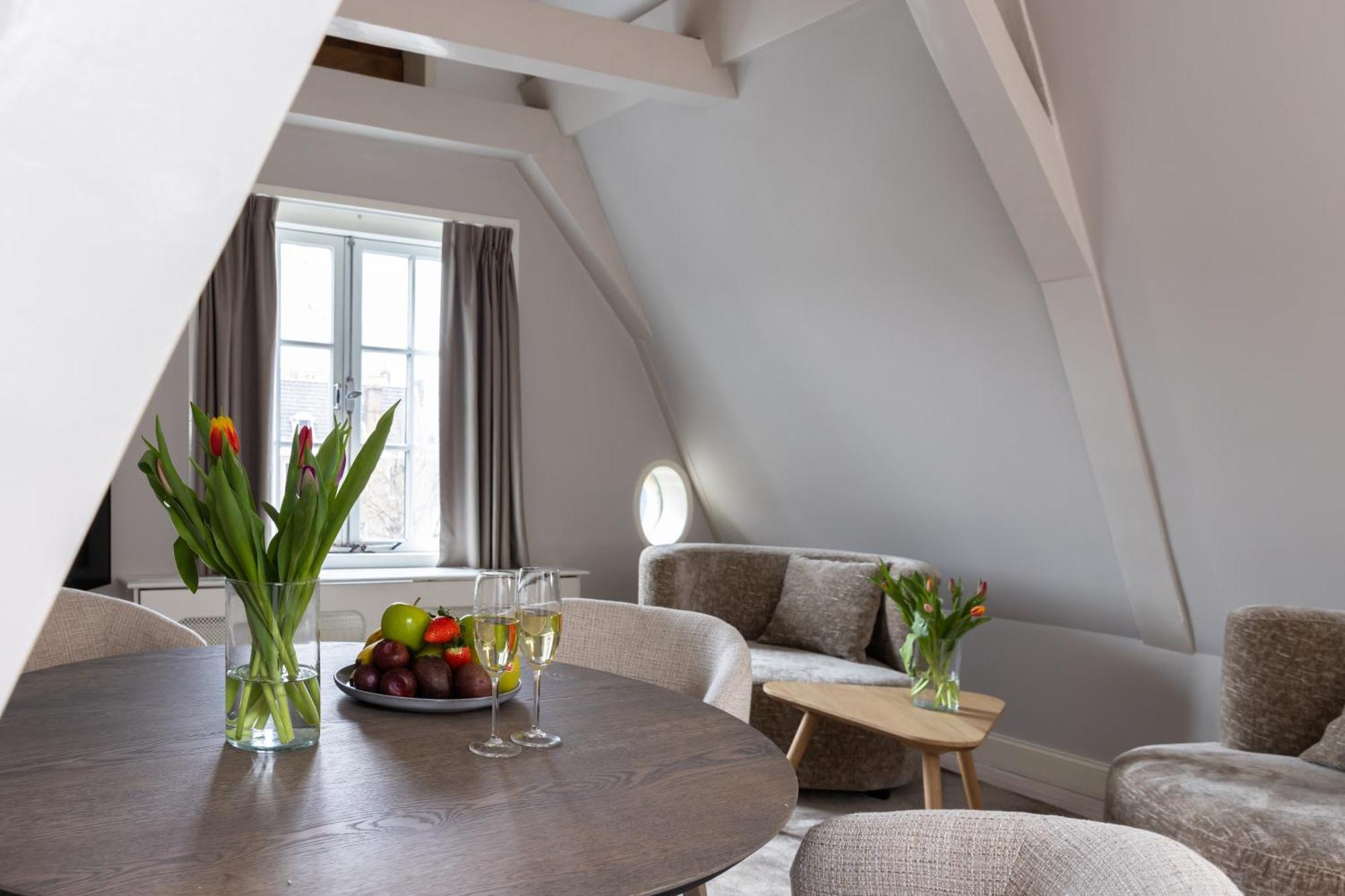 Amsterdam Canal Suites Bagian luar foto