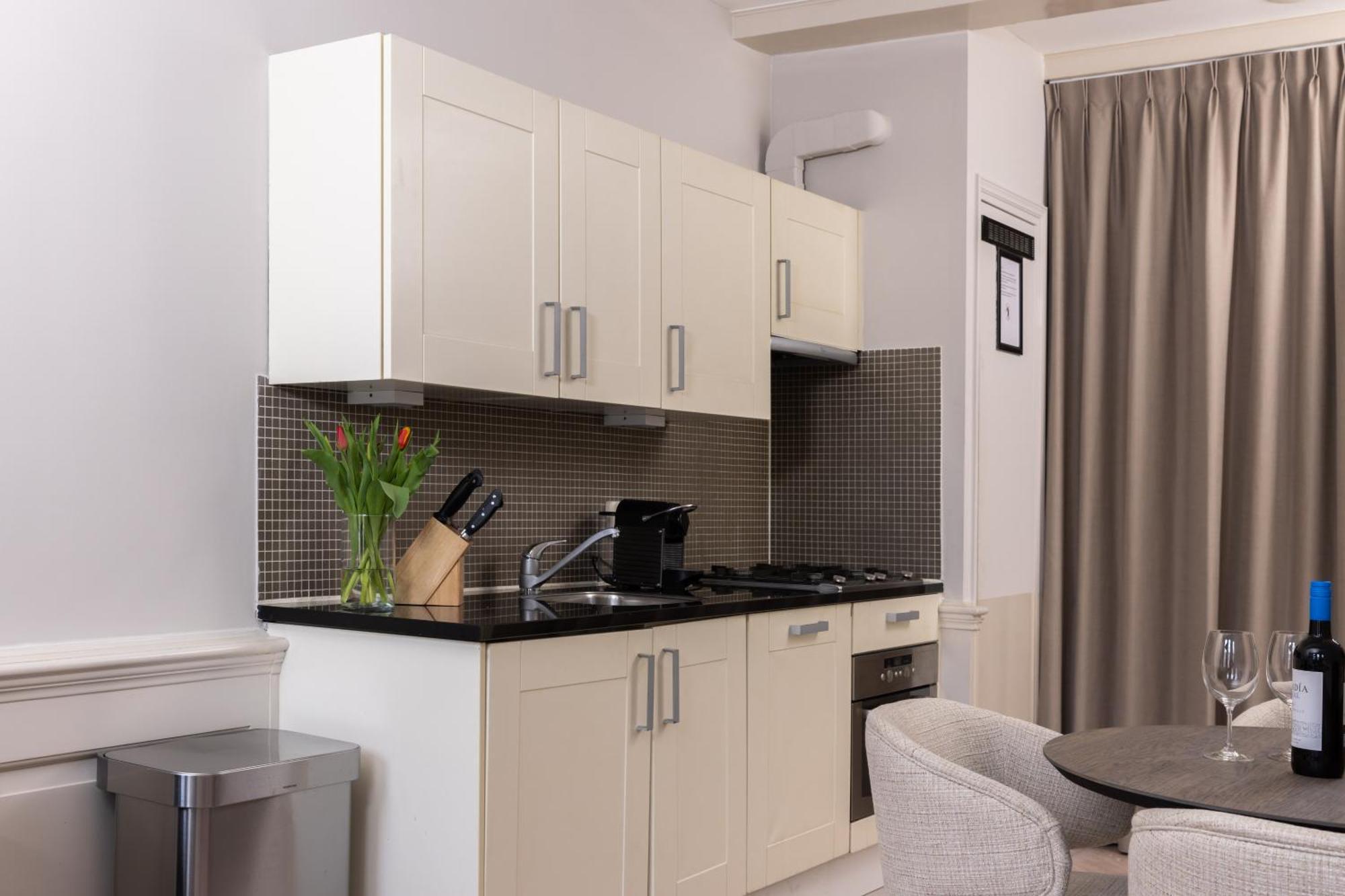 Amsterdam Canal Suites Bagian luar foto